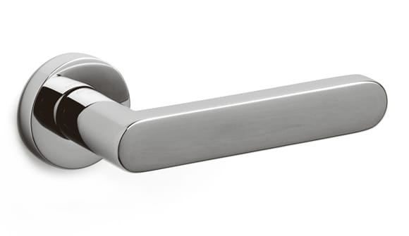 Olivari Link door handle designed by Piero Lissoni