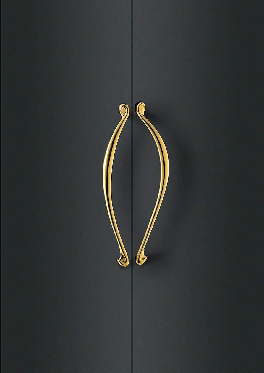 Elmes Of Japan Medium Entry Door Pull by Bellevue Architectural