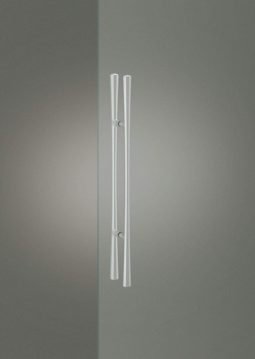 Elmes Of Japan Medium Entry Door Pull by Bellevue Architectural