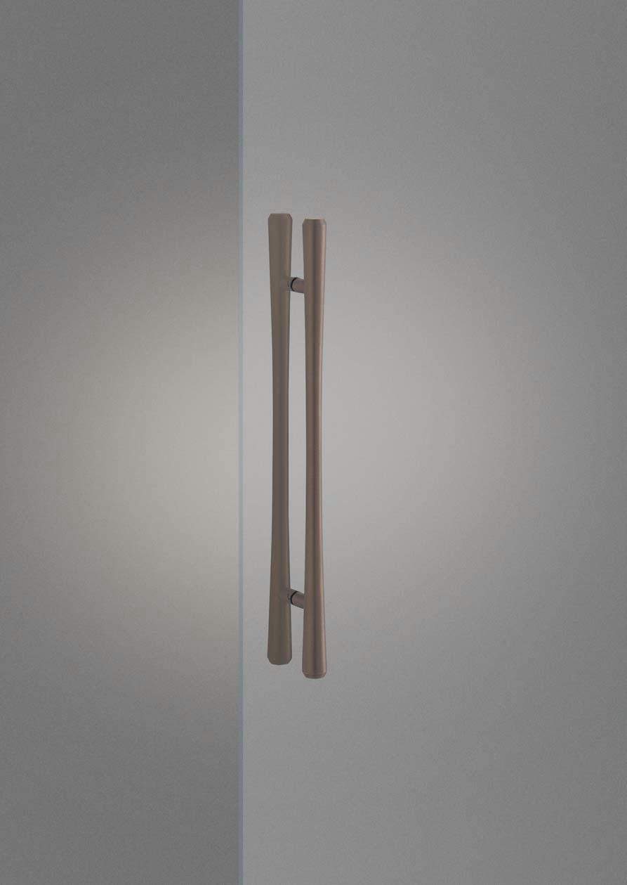 Elmes Of Japan Medium Entry Door Pull by Bellevue Architectural