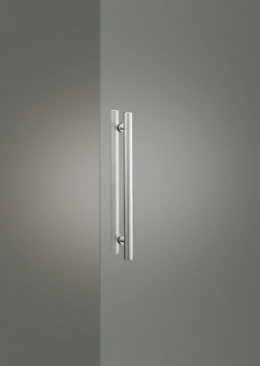 Elmes Of Japan Medium Entry Door Pull by Bellevue Architectural