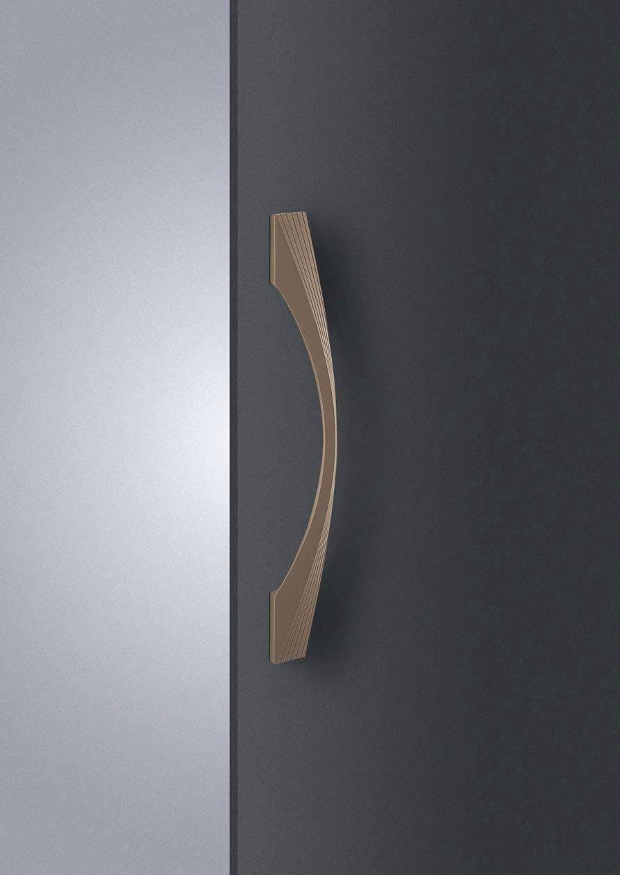 Elmes Of Japan Medium Entry Door Pull by Bellevue Architectural