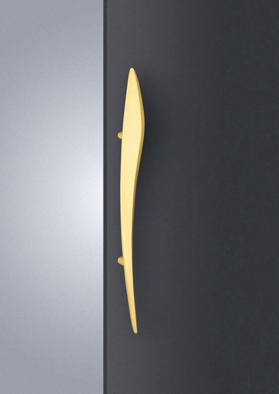 Elmes of Japan Medium Entry Door Pull by Bellevue Architectural