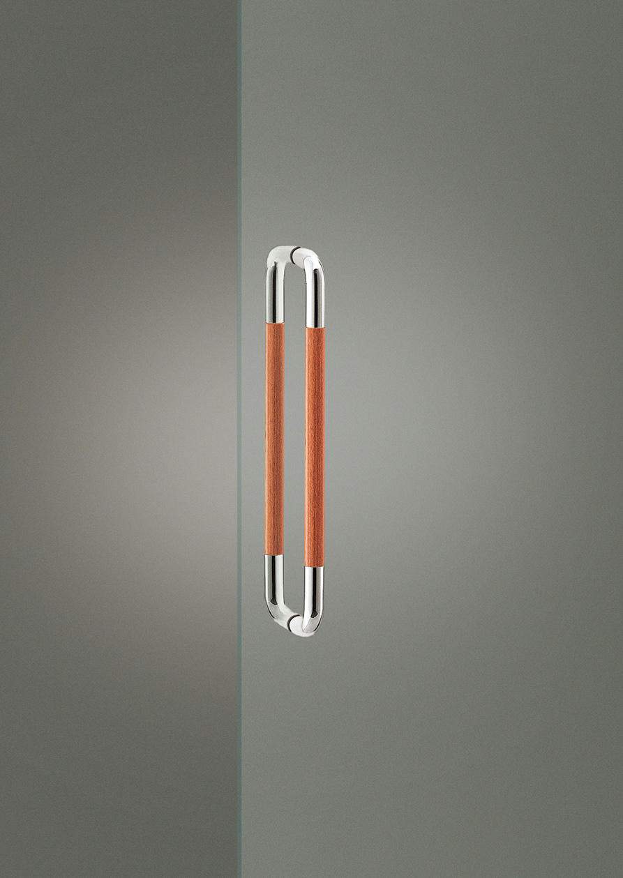 Elmes Of Japan Medium Entry Door Pull by Bellevue Architectural