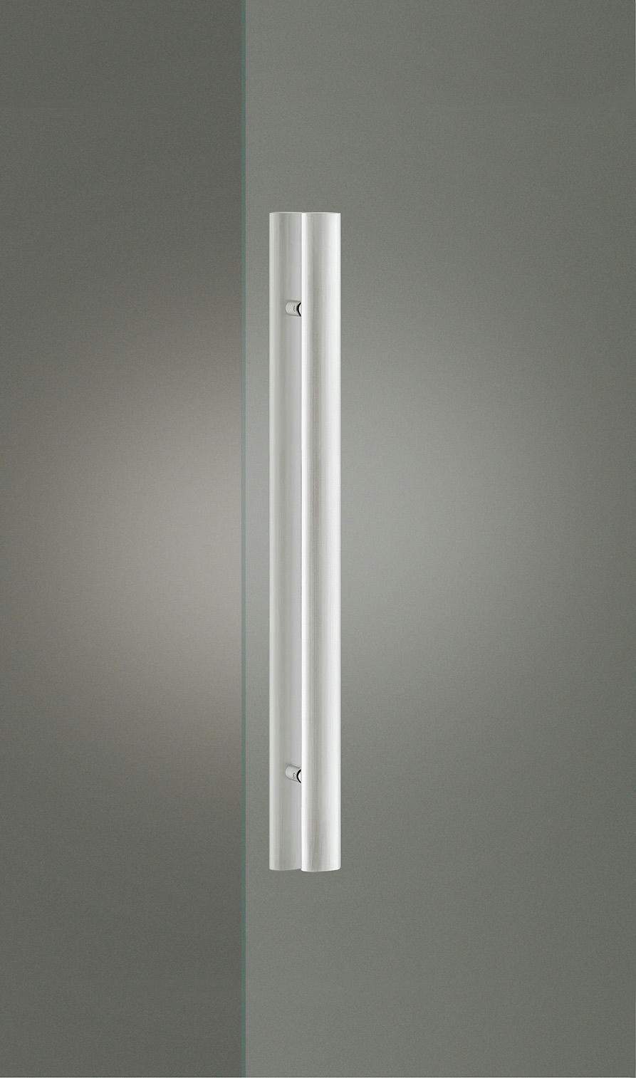 Elmes Of Japan Medium Entry Door Pull by Bellevue Architectural