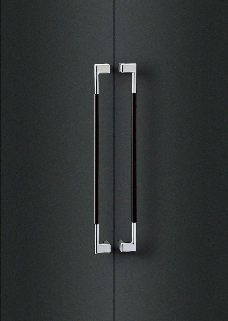 Elmes Of Japan Medium Entry Door Pull by Bellevue Architectural