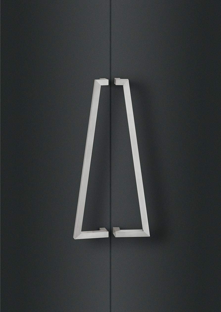 Elmes Of Japan Medium Entry Door Pull by Bellevue Architectural