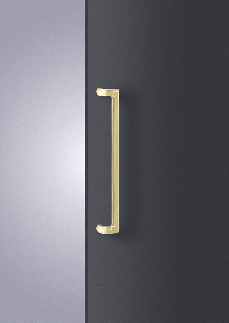 Elmes Of Japan Medium Entry Door Pull by Bellevue Architectural