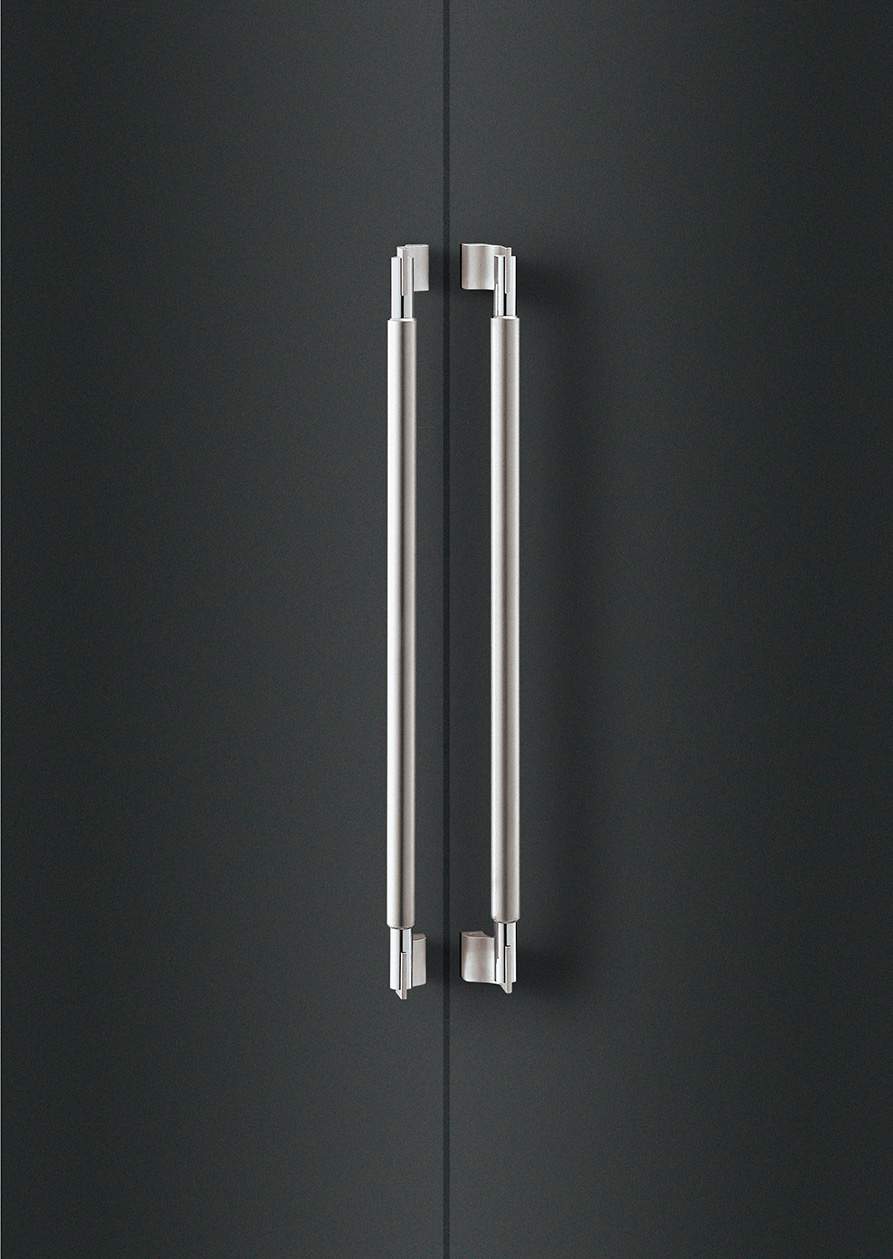 Elmes Of Japan Medium Entry Door Pull by Bellevue Architectural