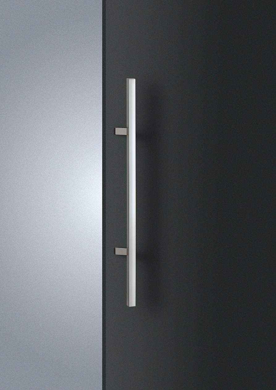 Elmes Of Japan Medium Entry Door Pull by Bellevue Architectural